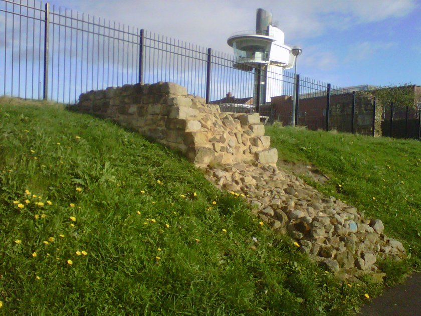 The first bit of the Wall at Segendunum. The site's viewing tower can be seen in the background.